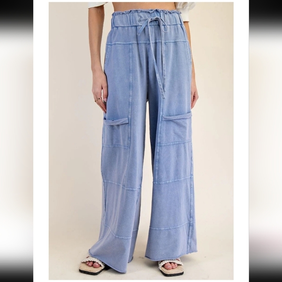 Easel Los Angeles Blue 100% Cotton Terry Knit Wide Leg Cargo Pants Boutique - Picture 2 of 9